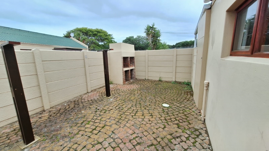 3 Bedroom Property for Sale in Stilbaai Wes Western Cape